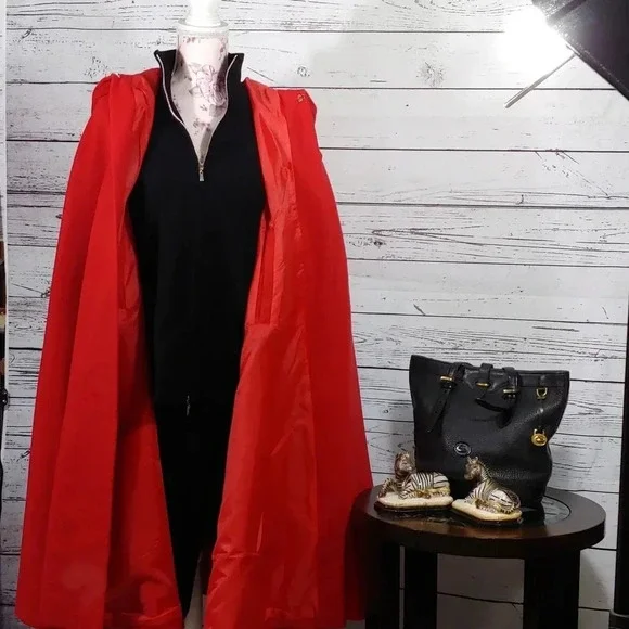 Hooded JR  Cape Cloak Large but fits like a medium - Picture 3 of 8